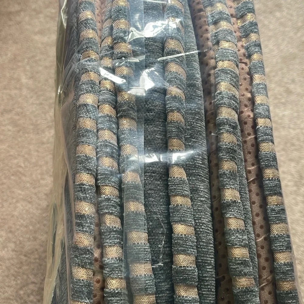 6 chair cushion pillows BRAND NEW NEVER USED